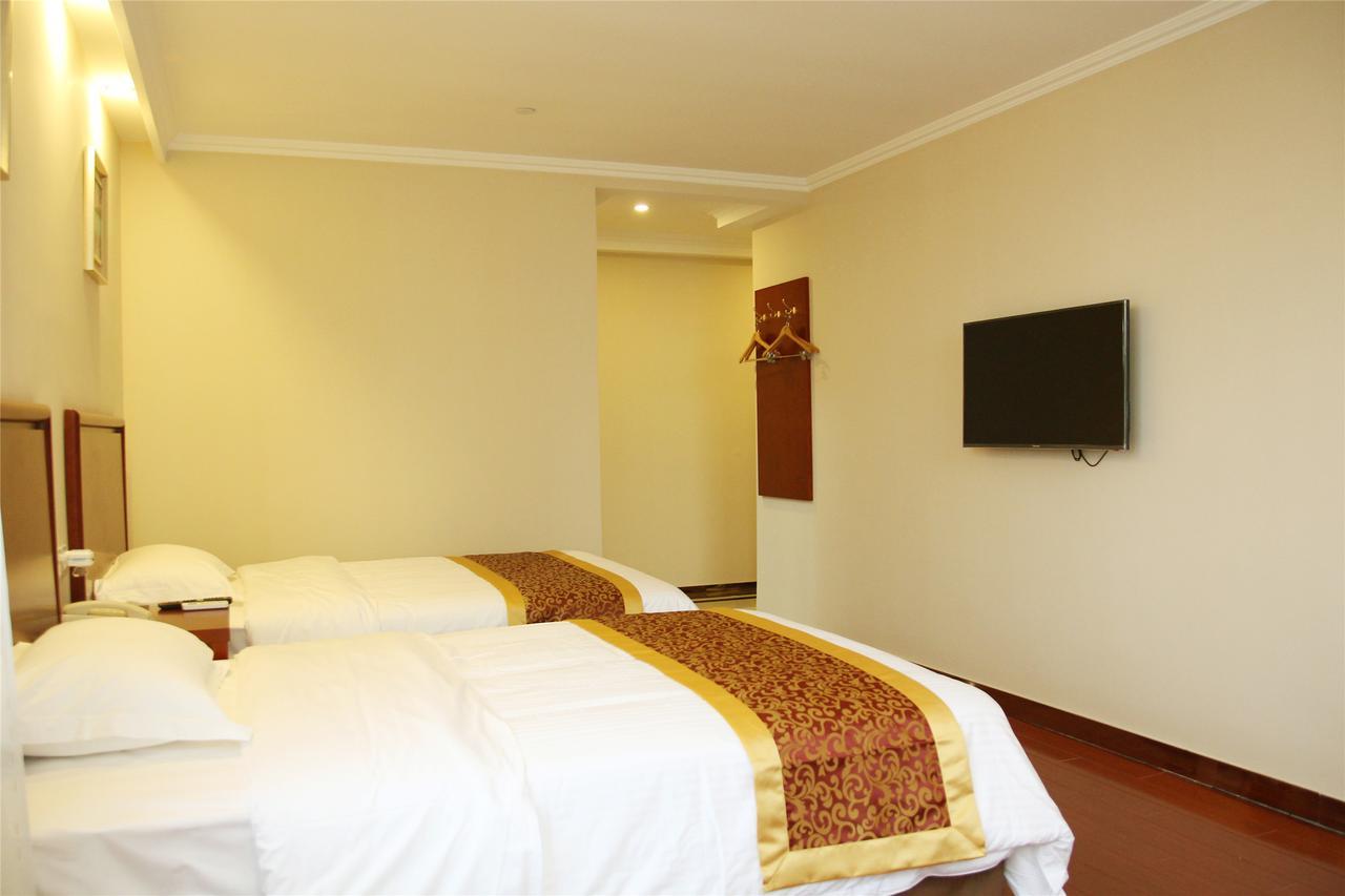 Greentree Inn Zhengzhou Xinzheng City Longhu Town Xiangyun Road Express Hotel Exterior foto