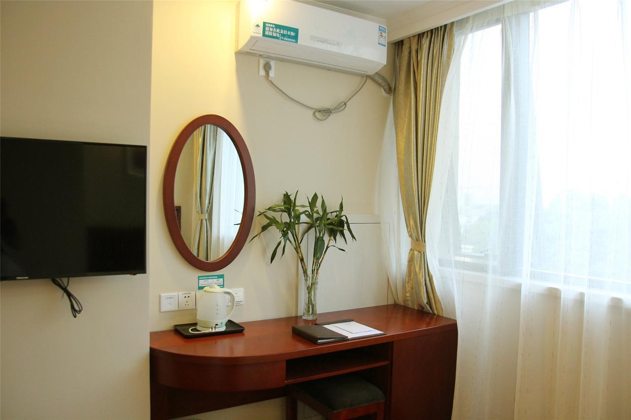 Greentree Inn Zhengzhou Xinzheng City Longhu Town Xiangyun Road Express Hotel Exterior foto